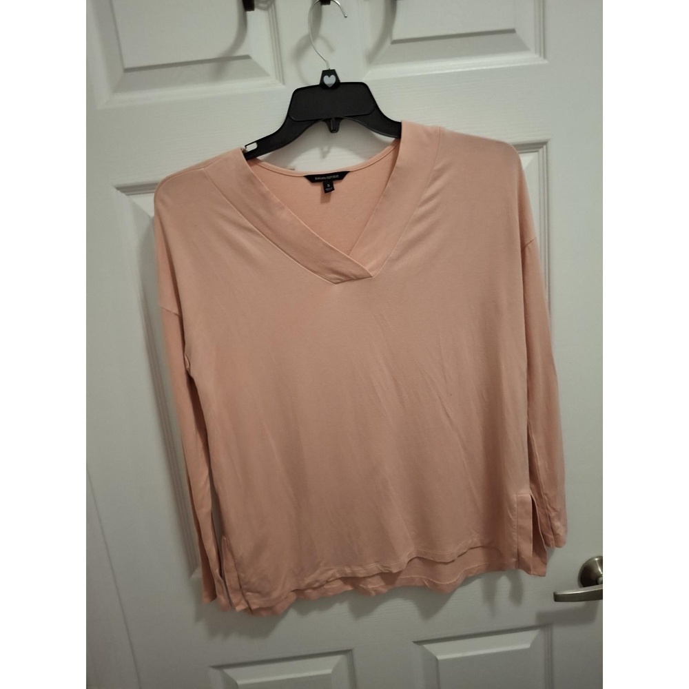 3/$15 Banana‎ Republic Small Pink V Neck Fitted Sleeve Versatile Pullover Shirt